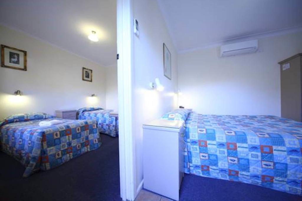 Gundagai Gabriel Motor Inn Room photo