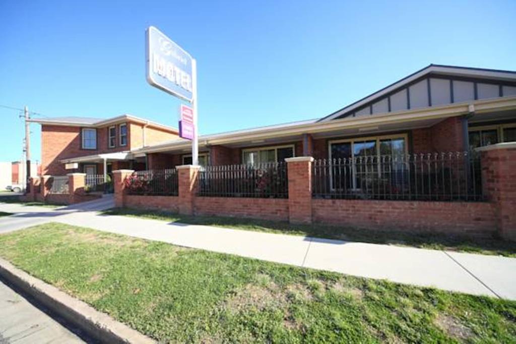 Gundagai Gabriel Motor Inn Room photo